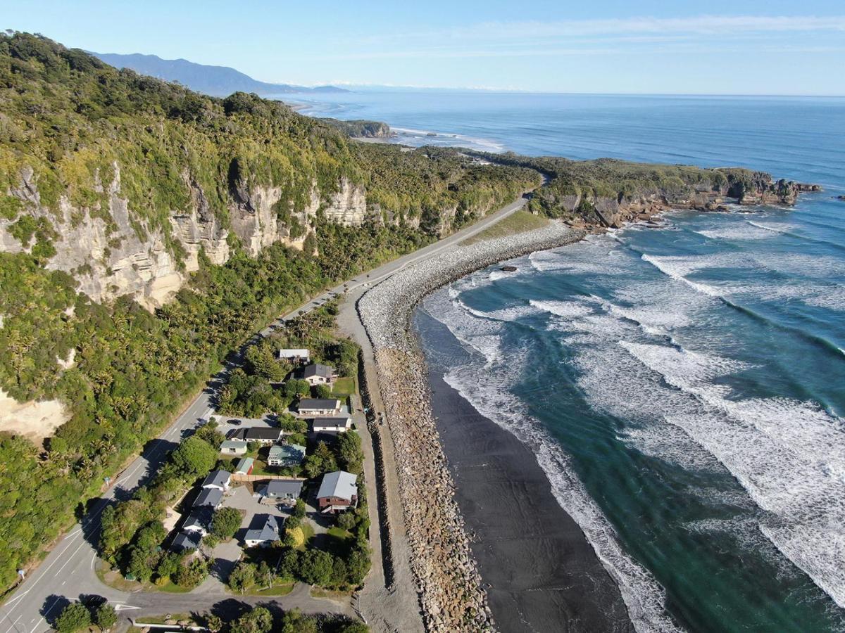 Punakaiki Beachfront Motels מראה חיצוני תמונה