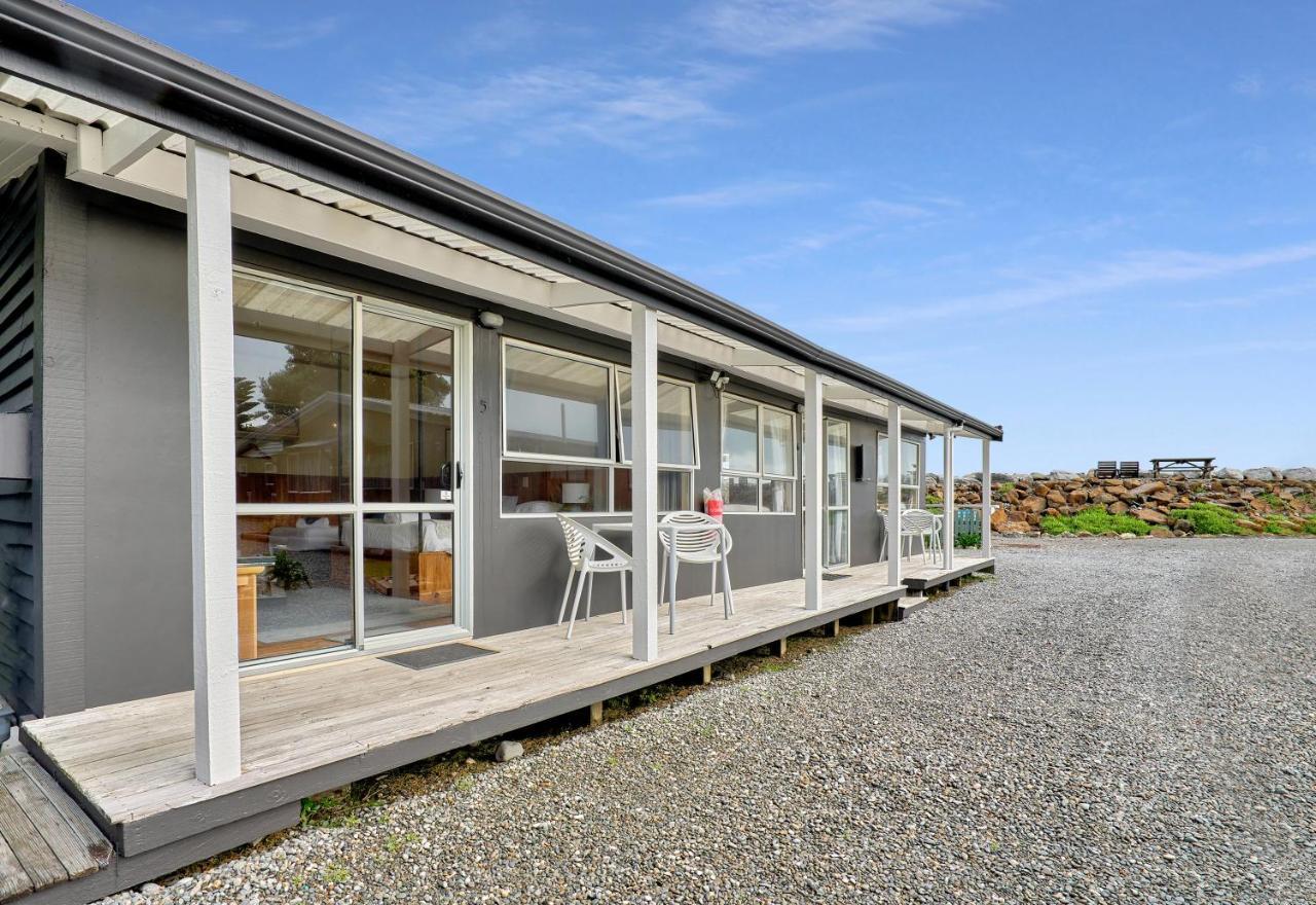 Punakaiki Beachfront Motels מראה חיצוני תמונה