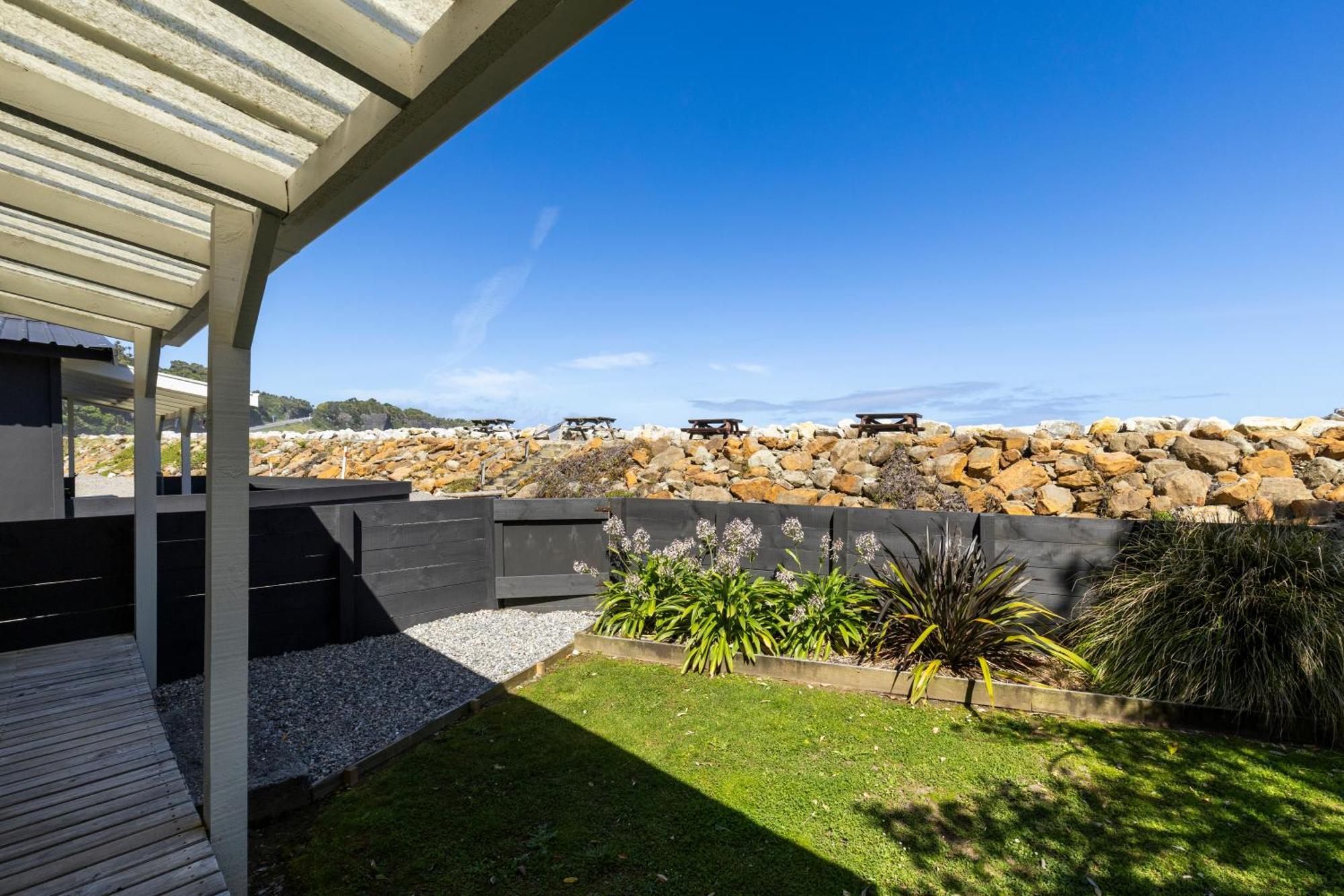 Punakaiki Beachfront Motels מראה חיצוני תמונה