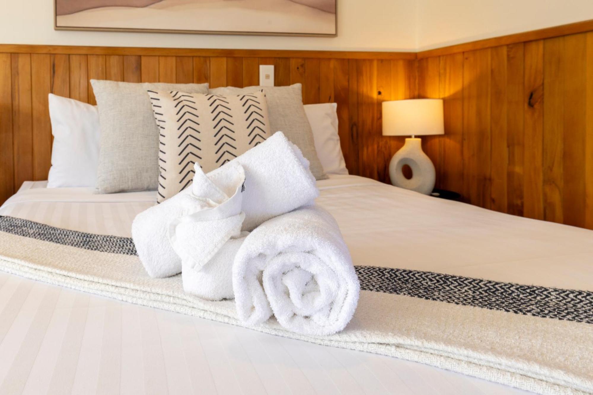 Punakaiki Beachfront Motels מראה חיצוני תמונה